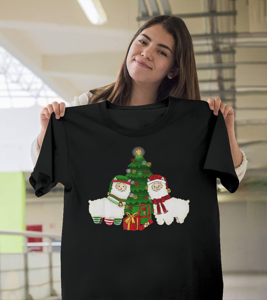 Funny Llama Christmas Santa Hat Alpaca with Tree and Gifts T-Shirt