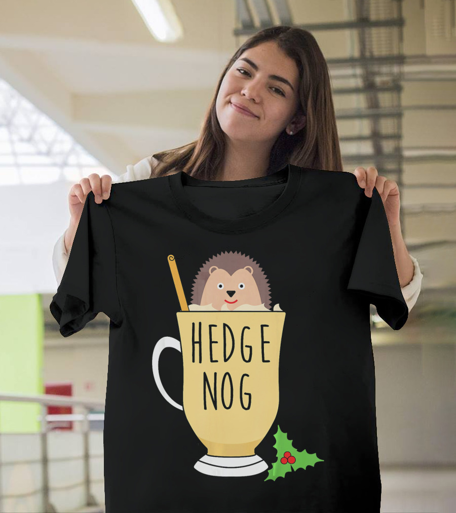 Funny Animal Pun Christmas Hedge Nog with Hedgehog in Eggnog Cup T-Shirt