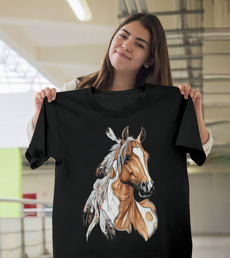 MIAPRINTSPRO Brown Horse with Feathers T-Shirt