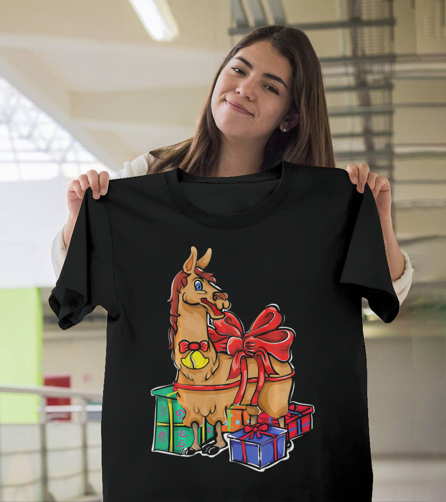 Xmas Funny Alpaca with Presents and Bow T-Shirt