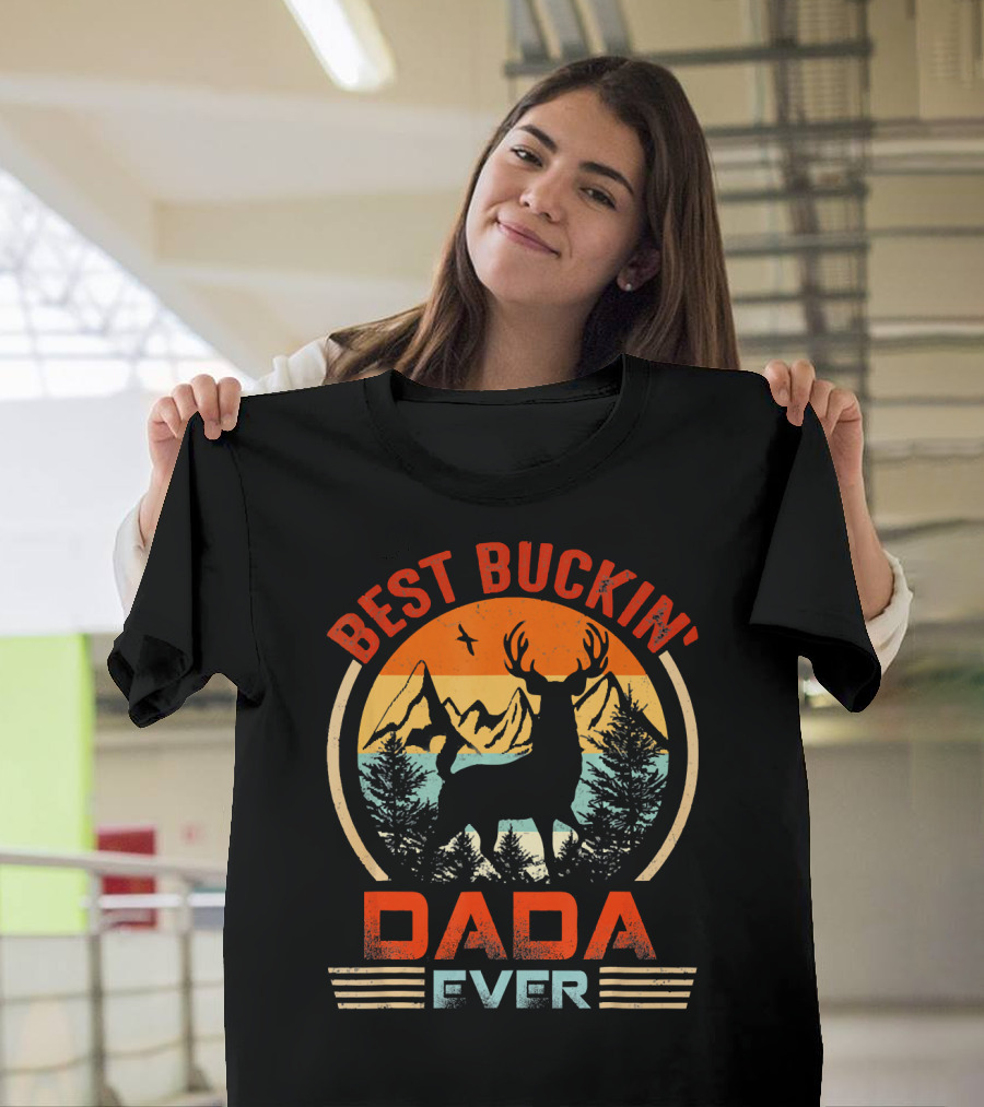 Best Buckin Dada Ever Deer Hunting Vintage Mountains Sunset T-Shirt