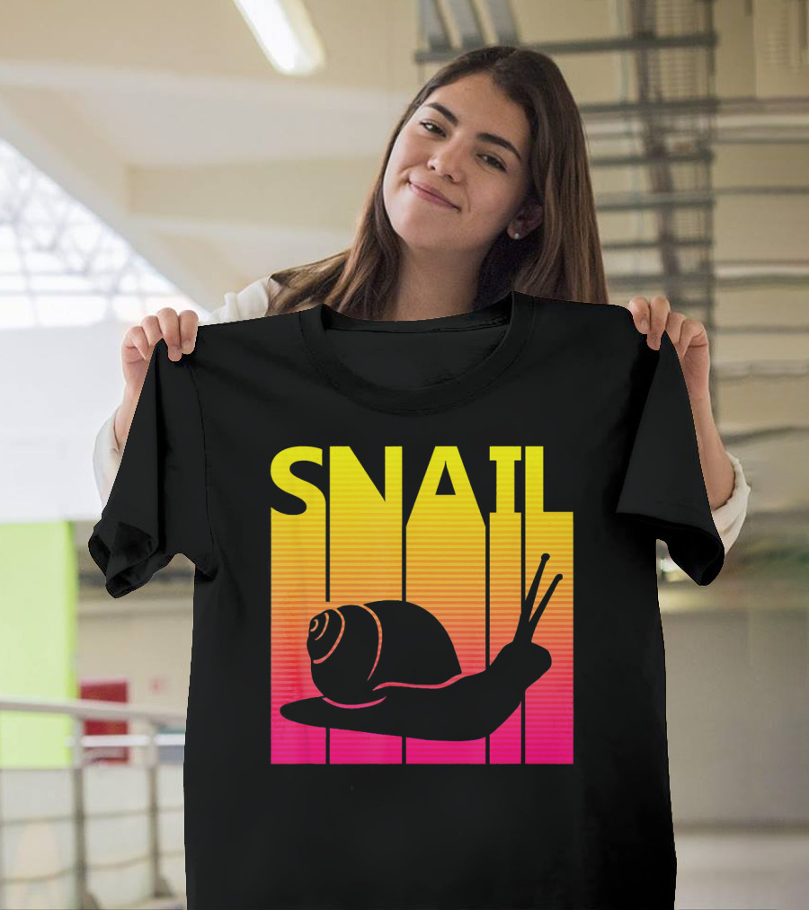 1980s Retro Snail Striped Gradient Animal Lover T-Shirt