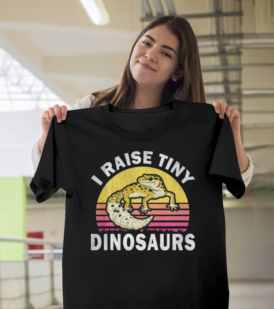 I Raise Tiny Dinosaurs Retro Leopard Gecko T-Shirt