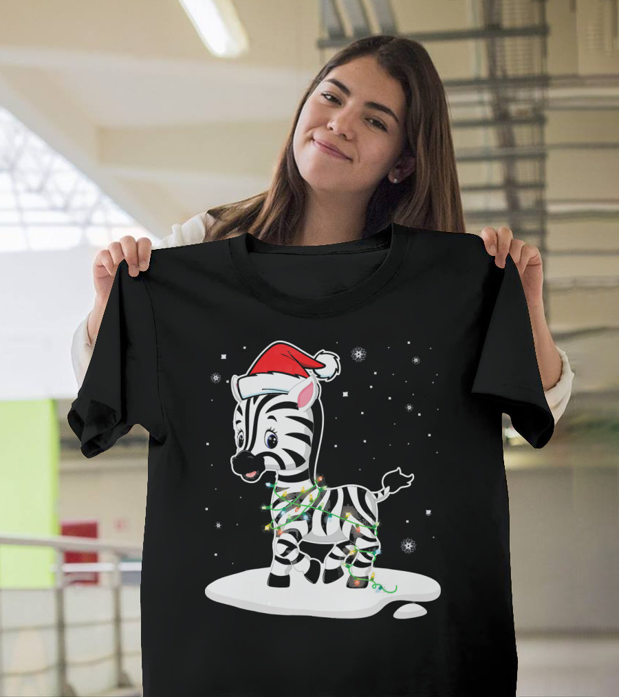 Lovely Zebra Santa Xmas Lights On Snowy Ground T-Shirt
