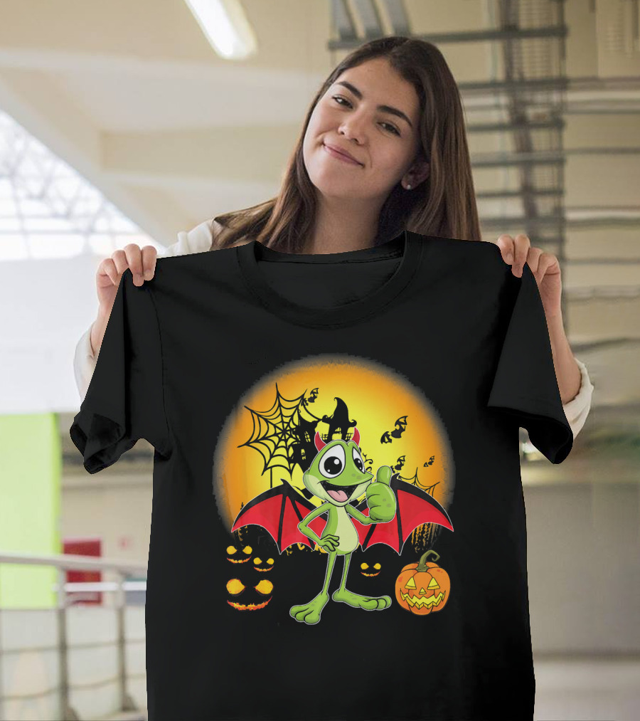 Funny Frog Halloween Devil Bat Pumpkin Night T-Shirt