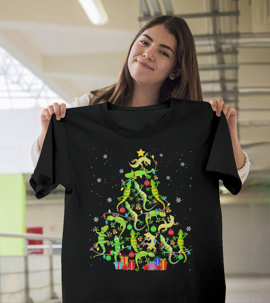 Gecko Christmas Tree with Lights and Gifts for Gecko Lover T-Shirt