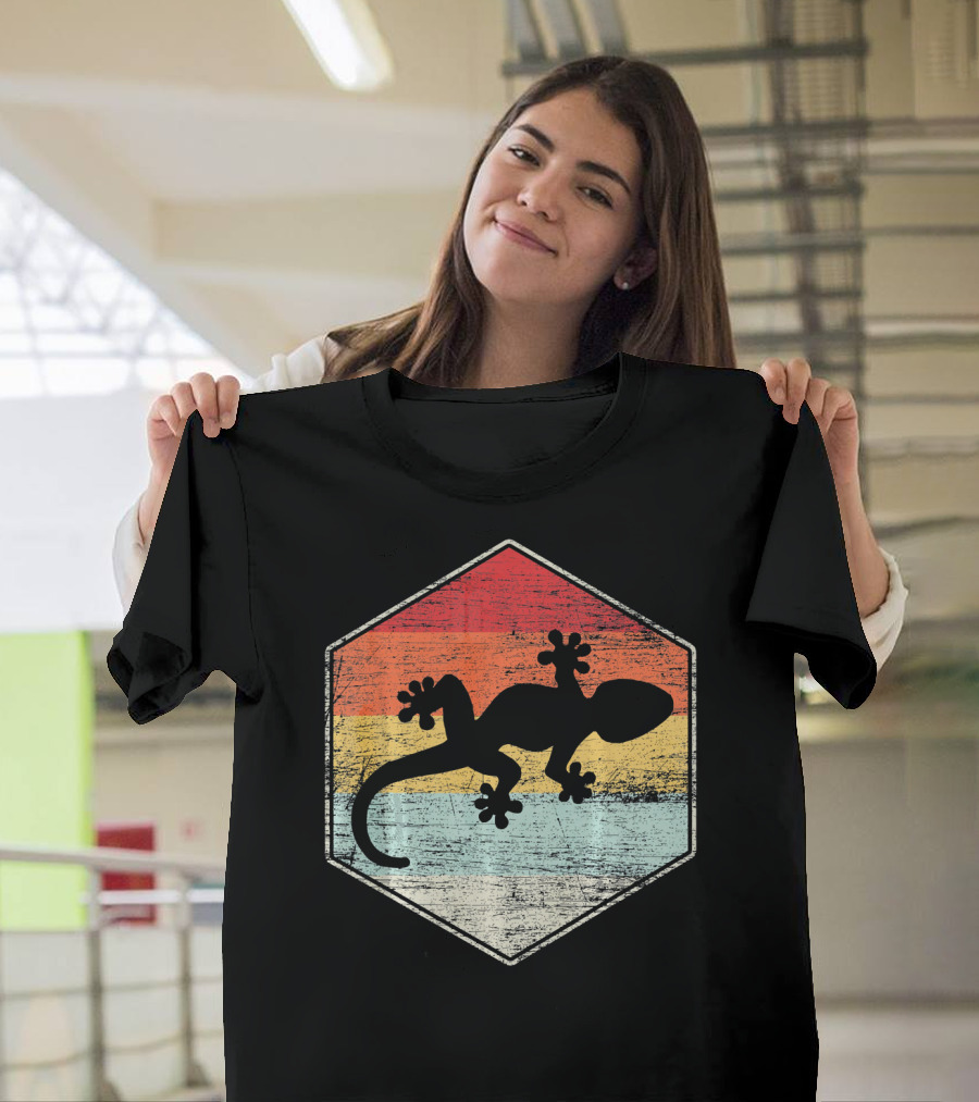 Retro Gecko Vintage Sunset Hexagon T-Shirt