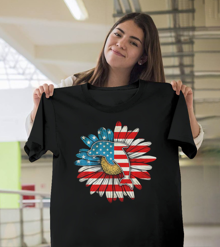 Sea Animals Patriotic USA Flag Dolphin American Flower T-Shirt