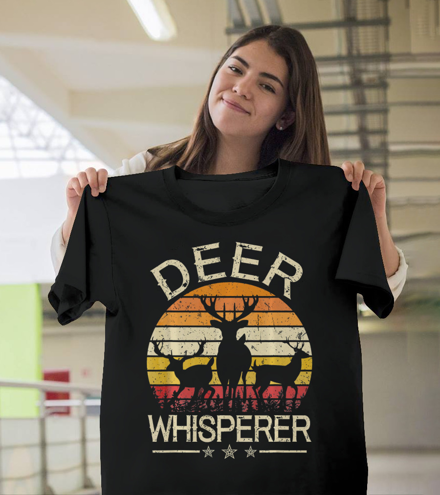 Deer Whisperer Retro Sunset Hunting Dee T-Shirt