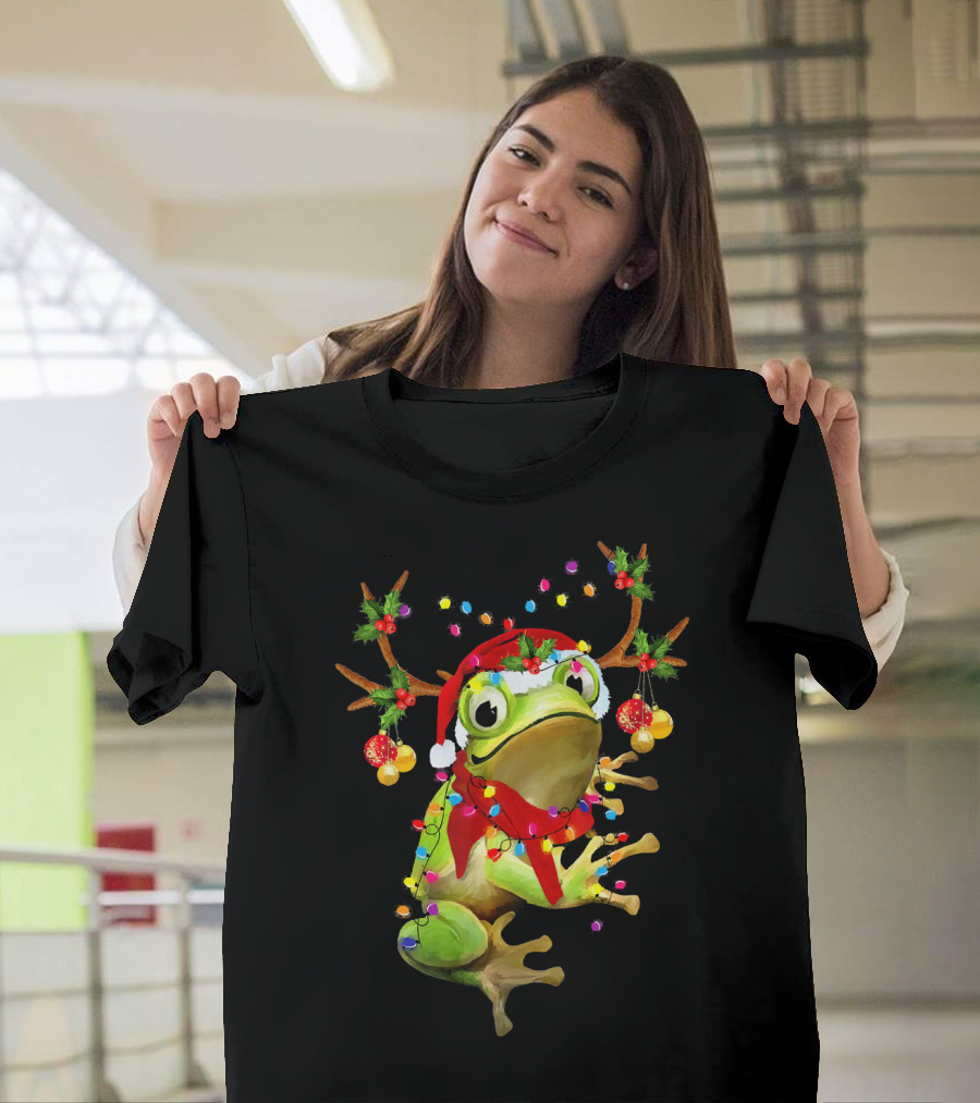 Tee89s Frog Christmas Reindeer Antlers with Santa Hat and Holiday Lights T-Shirt