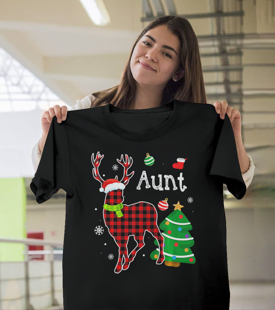 Festive Red Plaid Aunt Deer Christmas Tree Decoration Buffalo Matching Fam T-Shirt