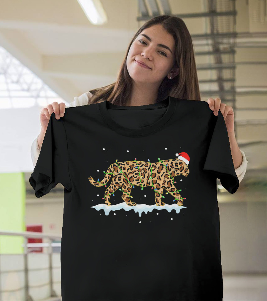 Christmas Leopard Santa Hat Christmas Lights Snowflakes T-Shirt