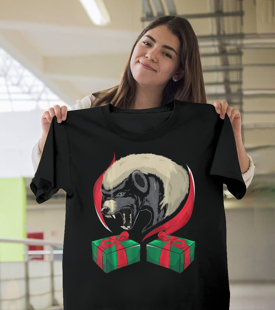 Xmas Christmas Honey Badger with Gifts and Red Ribbons T-Shirt