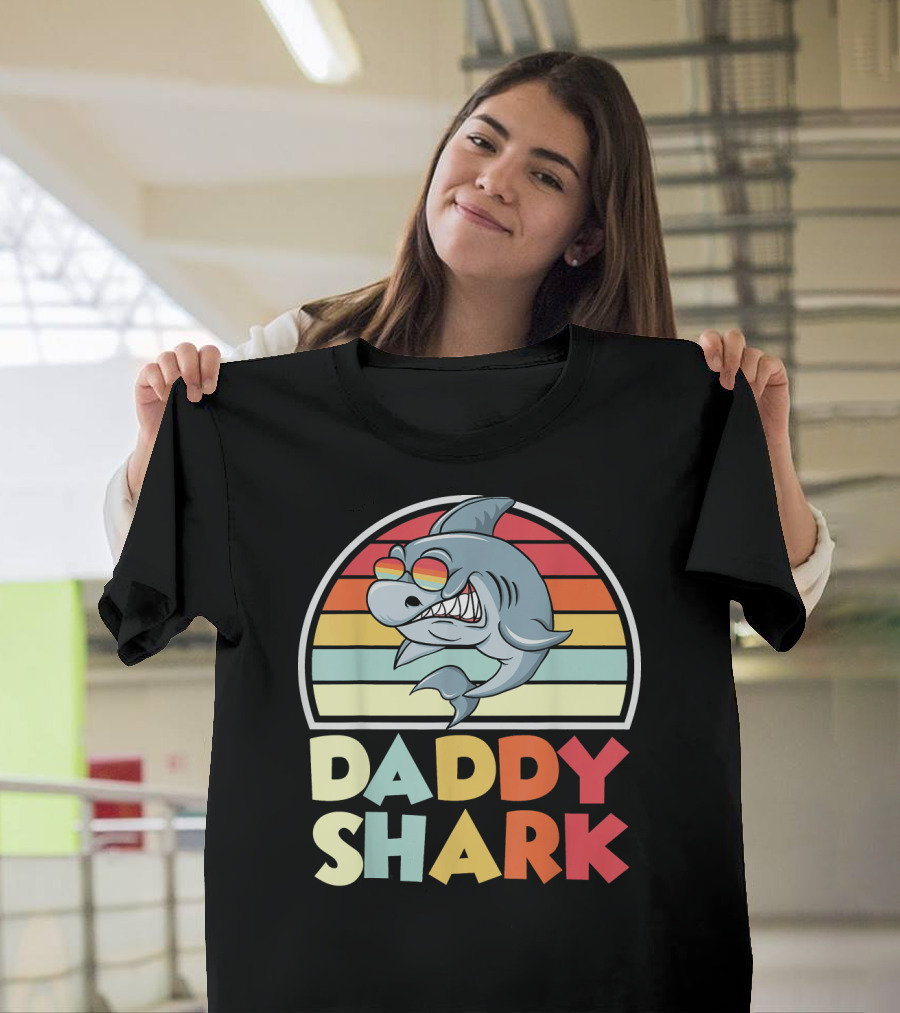 Daddy Shark Retro Sunset T-Shirt