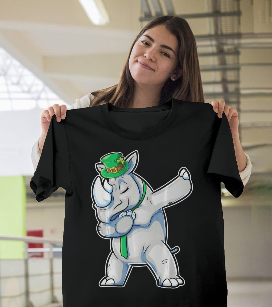 Dabbing Rhino St Patricks Day Bo Irish Hat Dance T-Shirt