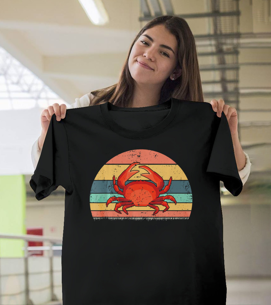 Retro Vintage Crab Animal Lover Zookeeper Sunset Stripes T-Shirt