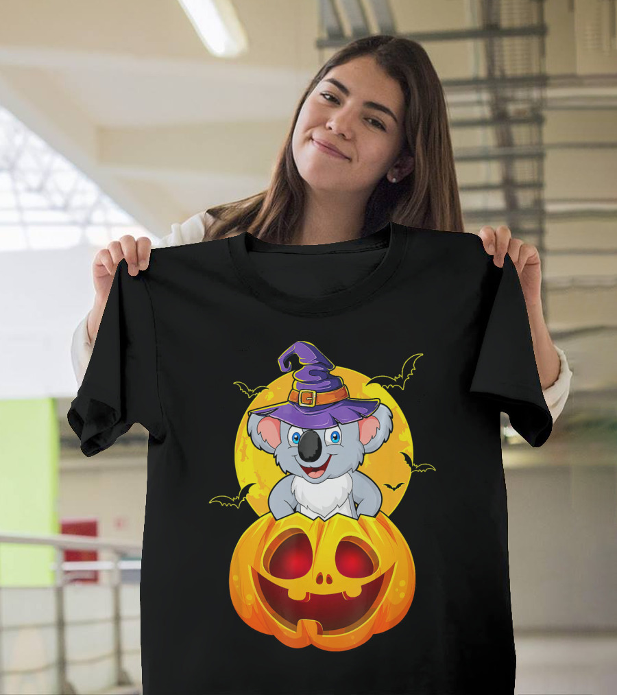Koala Witch Hat With Jack O Lantern And Moon Background T-Shirt