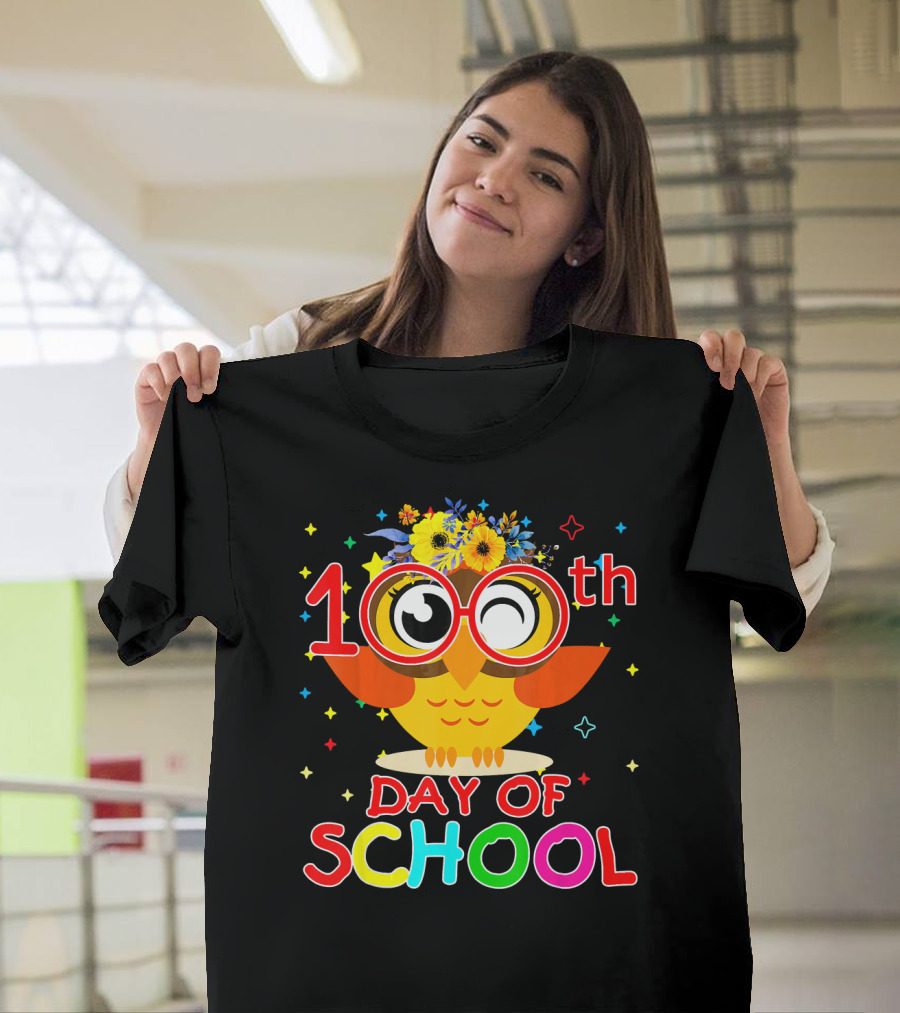 100th Day of School Cute Owl with Flowers Fun T-Shirt