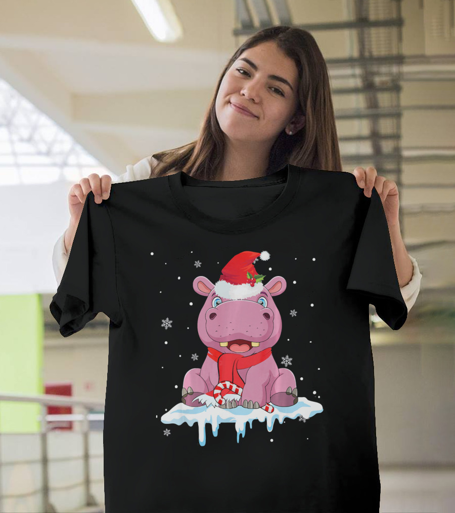 Hippopotamus Christmas Santa Hat Red Scarf Snowflakes Funny Hippopotamu T-Shirt