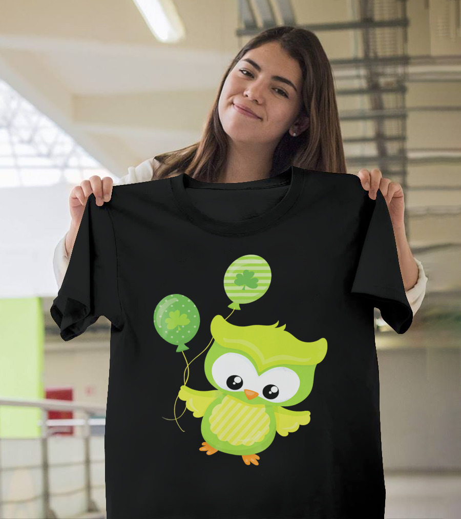 Irish Owl Birthday Boy Shamrock Kids Green Balloons T-Shirt
