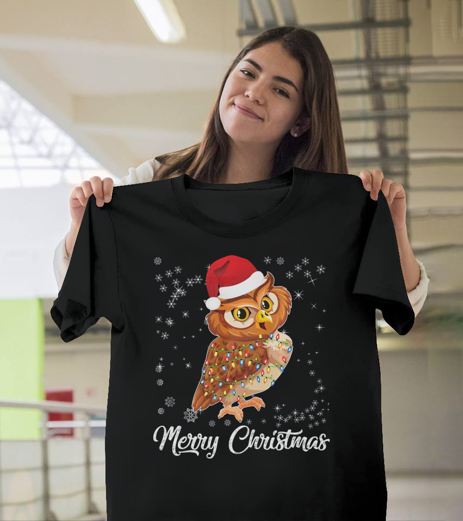 Merry Christmas Owl Santa Hat Snowflakes Lights T-Shirt