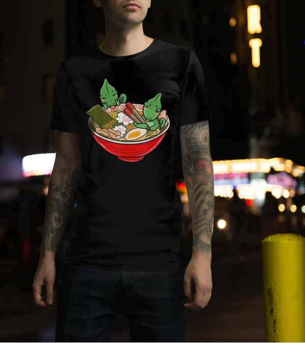 Chameleon Japanese Ramen Kawaii Funny Pe Accompanied By Cute Lizard Characters In Noodle Bowl T-Shirt