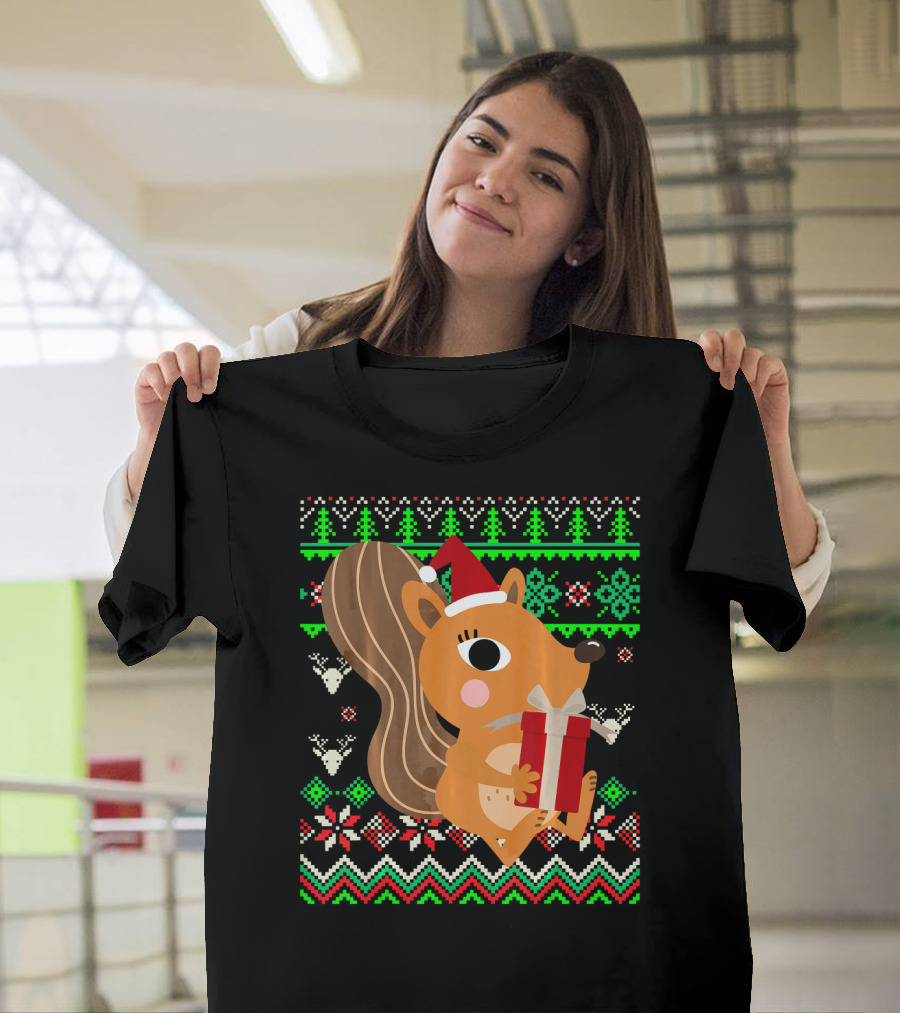 Forest Animal Christmas Squirrel Santa Hat Present Nordic T-Shirt