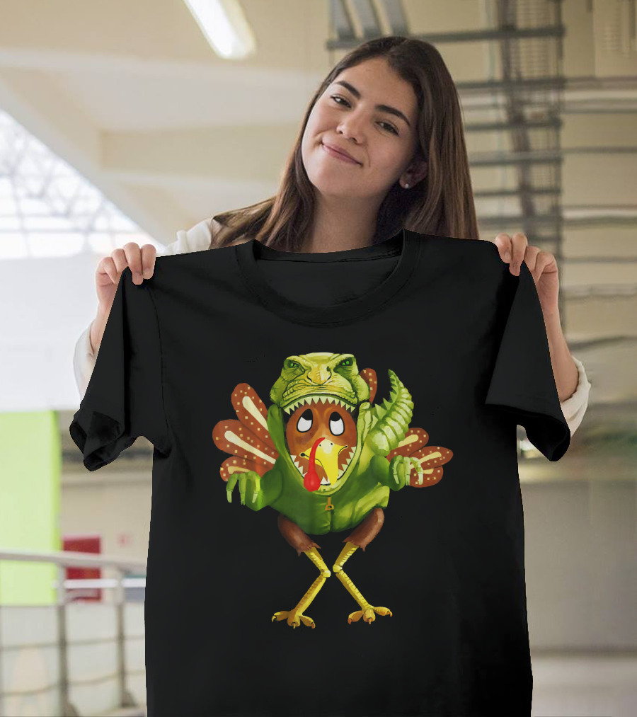 Funny Turkey Panicking in Dinosaur Costume T-Shirt
