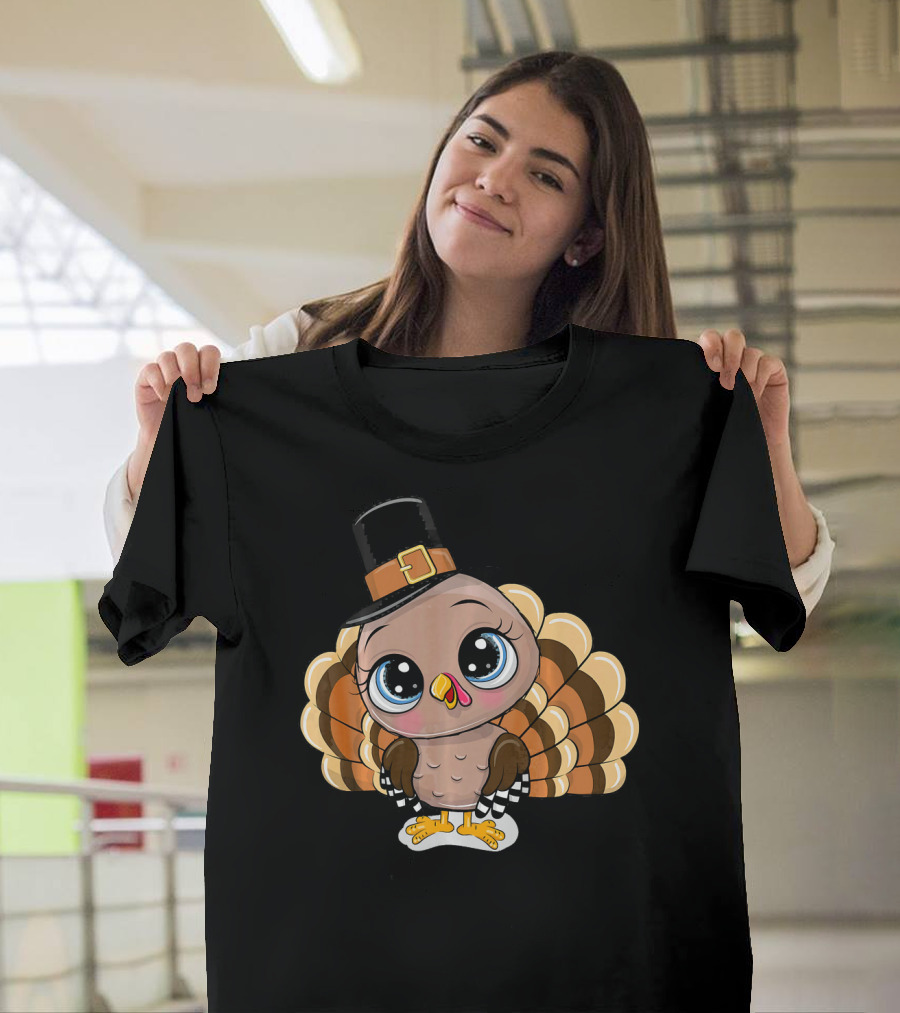 Thanksgiving Turkey with Cute Pilgrim Hat T-Shirt