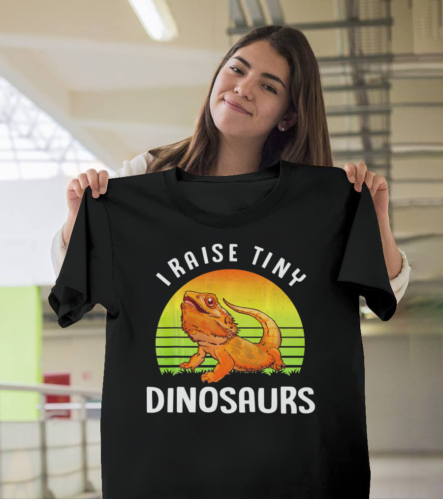 I Raise Tiny Dinosaurs Bearded Dragon Retro Sunset T-Shirt