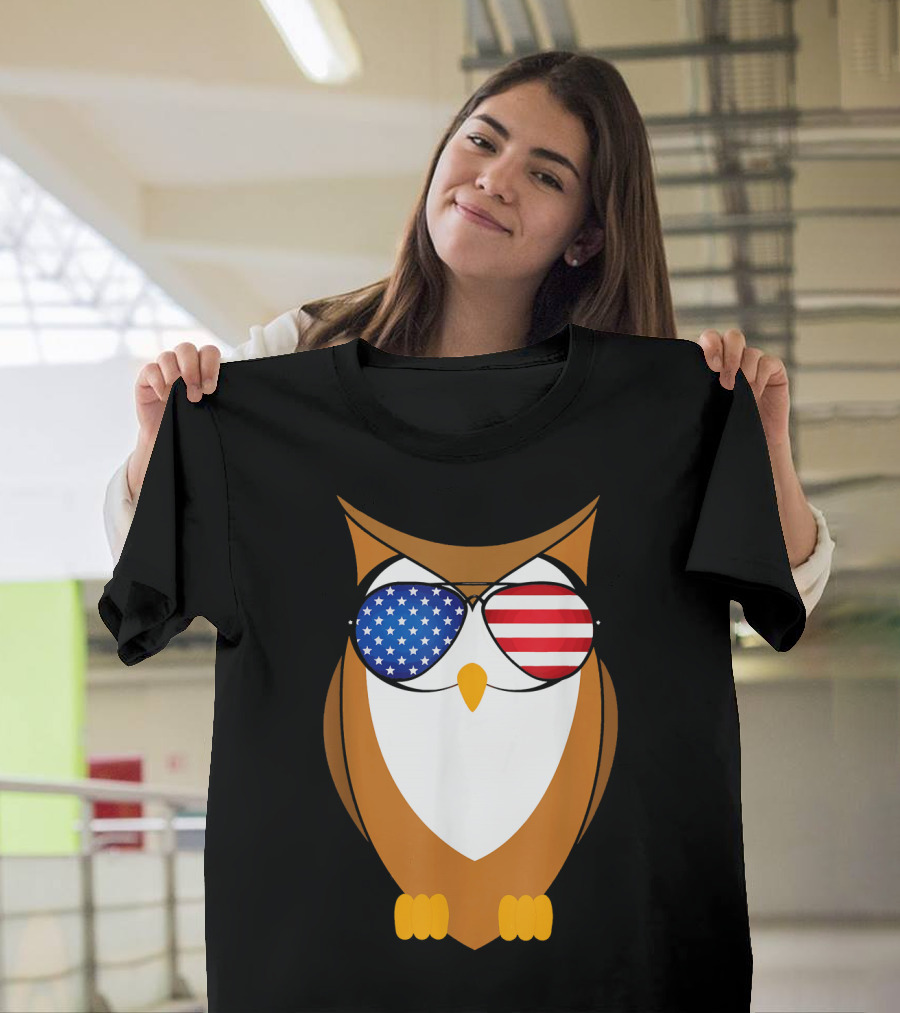 Owl with American Flag Sunglasses Symbolizing Patriotism T-Shirt