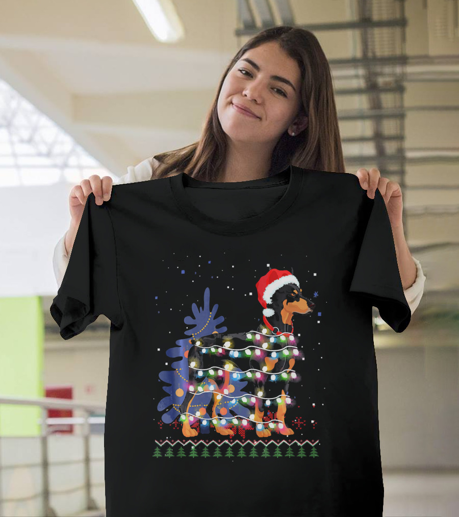 Doberman Christmas Tree Lights Santa Hat T-Shirt