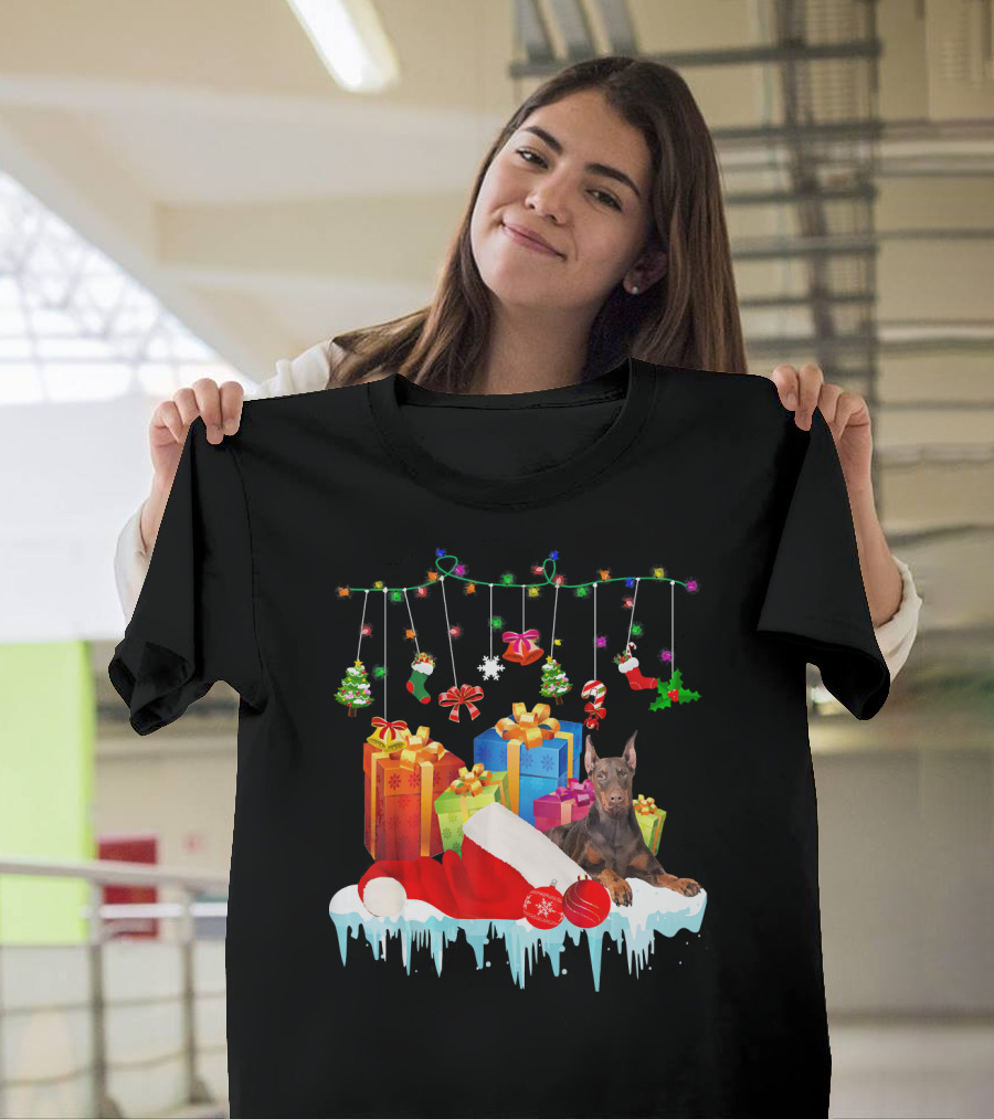 Funny Doberman Dog with Santa Hat and Christmas Gifts T-Shirt