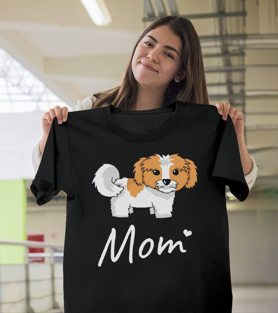 Shih Tzu Mom with Heart and Cute Dog T-Shirt