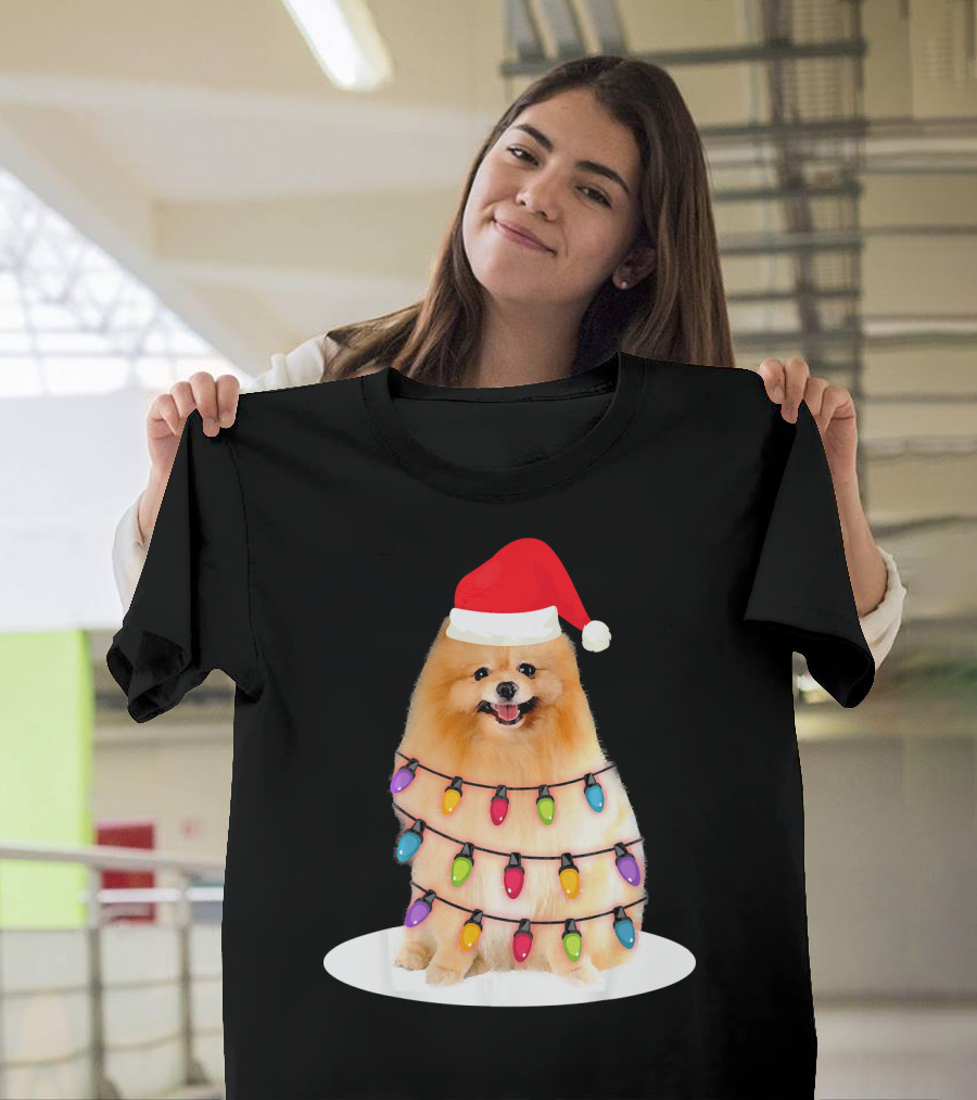 Pomeranian Christmas Light Santa Hat Festive Holiday Dog T-Shirt