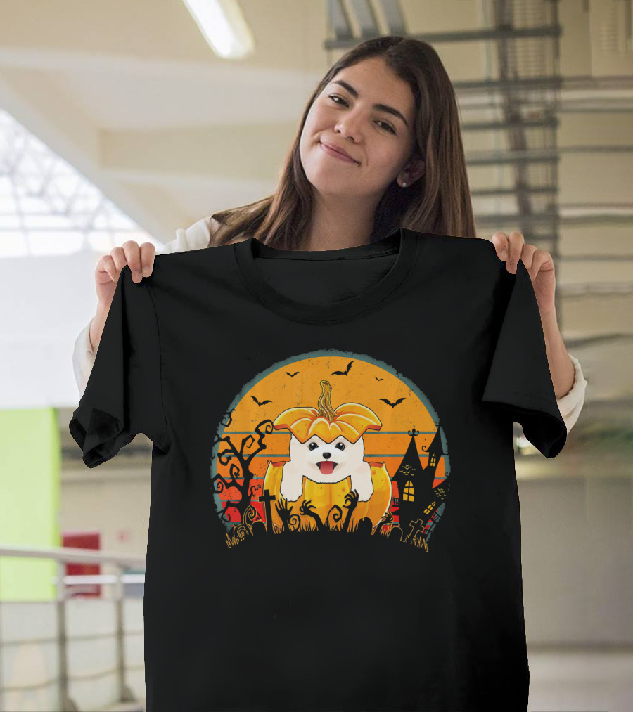 Halloween Pomeranian Dog in Pumpkin with Spooky Graveyard Scene for Men and Women T-Shirt