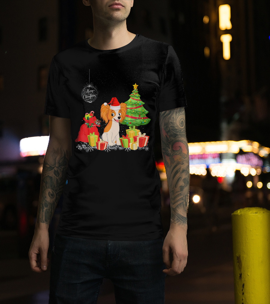 Papillon With Santa Hat Merry Christmas Tree And Gifts T-Shirt