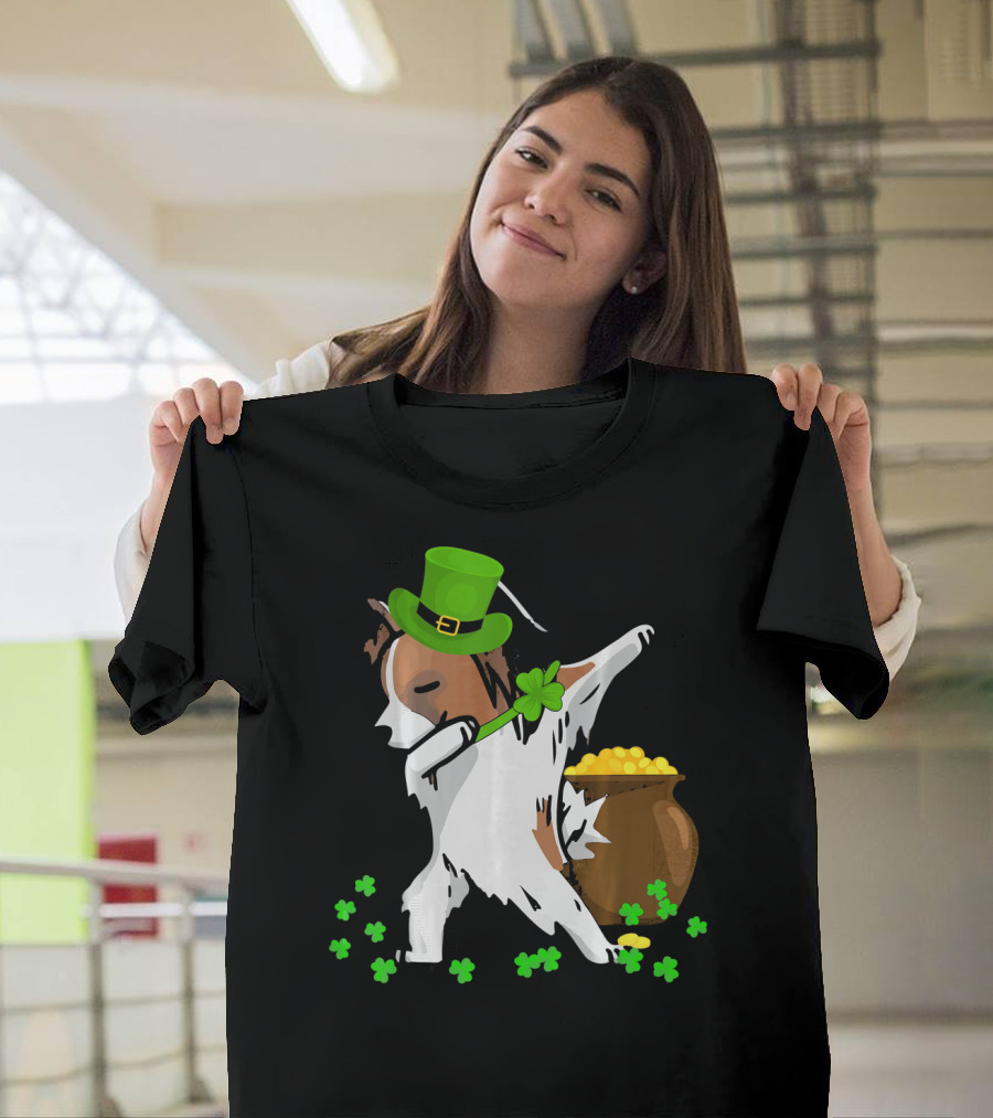 Papillon Dabbing St Patrick's Day Dog with Shamrocks and Pot of Gold T-Shirt