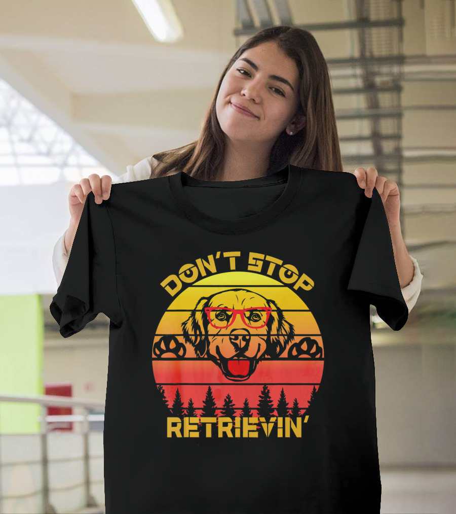 Don't Stop Retrievin' Retro Golden Retriever Glasses Vintage Sunset T-Shirt