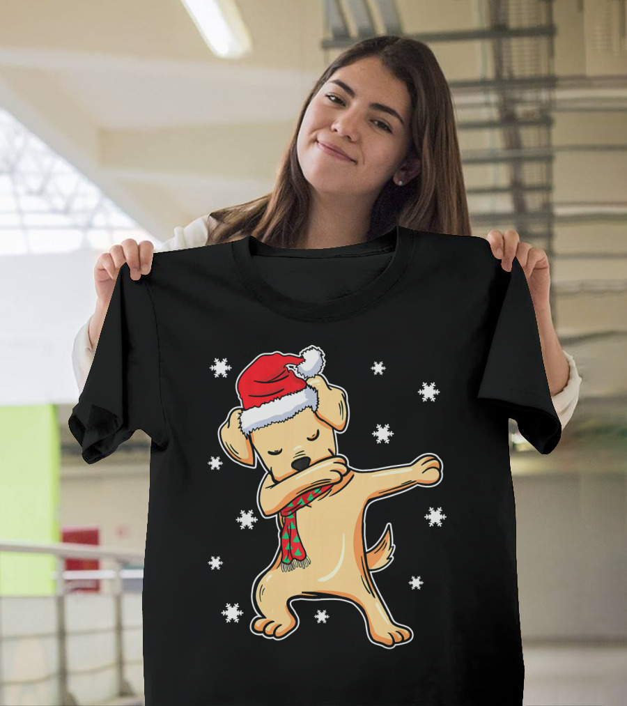 Dabbing Labrador Retriever Dog Christmas Santa Hat Snowflakes T-Shirt