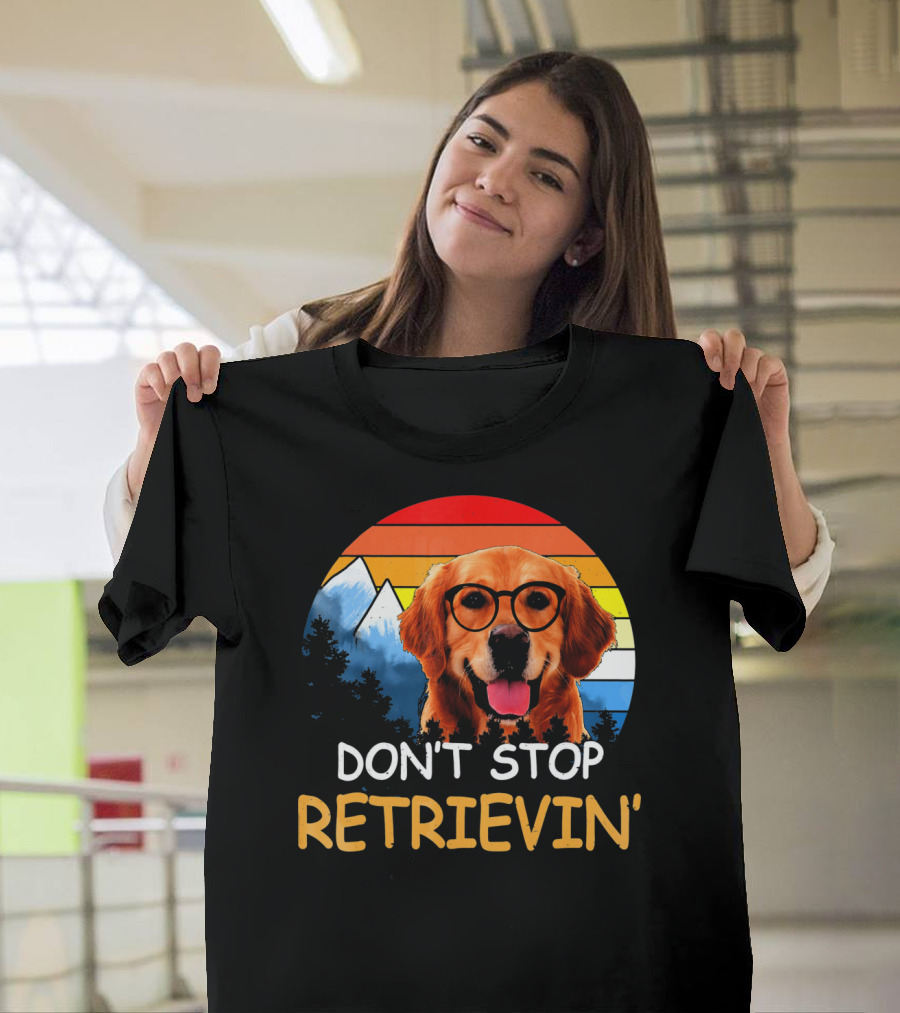 Vintage Golden Retriever Don't Stop Retrievin' 80s Sunset with Sunglasses T-Shirt