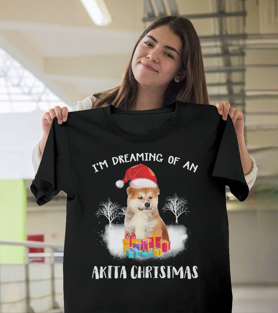 I'm Dreaming Of An Akita Christmas - Santa Hat and Gift Boxes Winter Wonderland T-Shirt