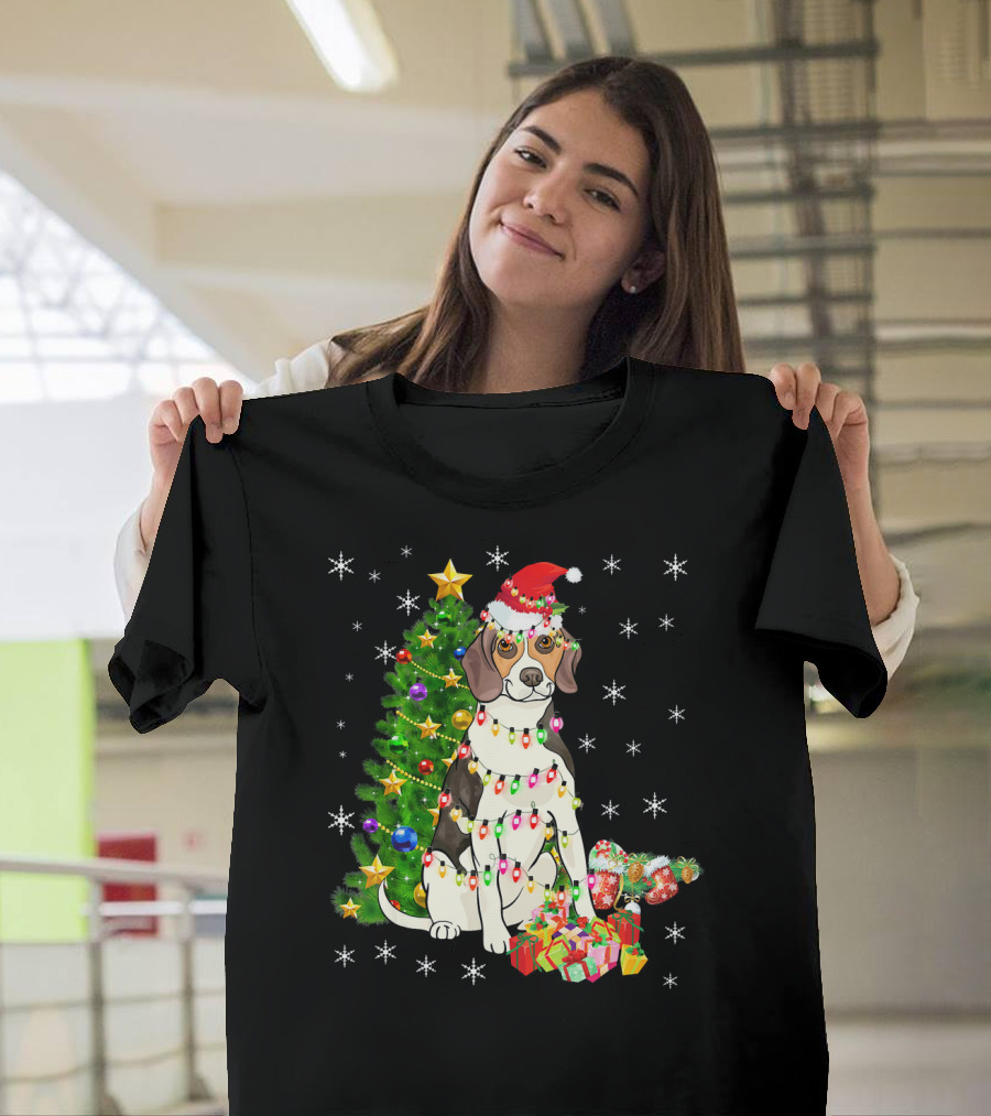 Beagle Christmas Lights Santa Hat Costume Tree and Presents T-Shirt