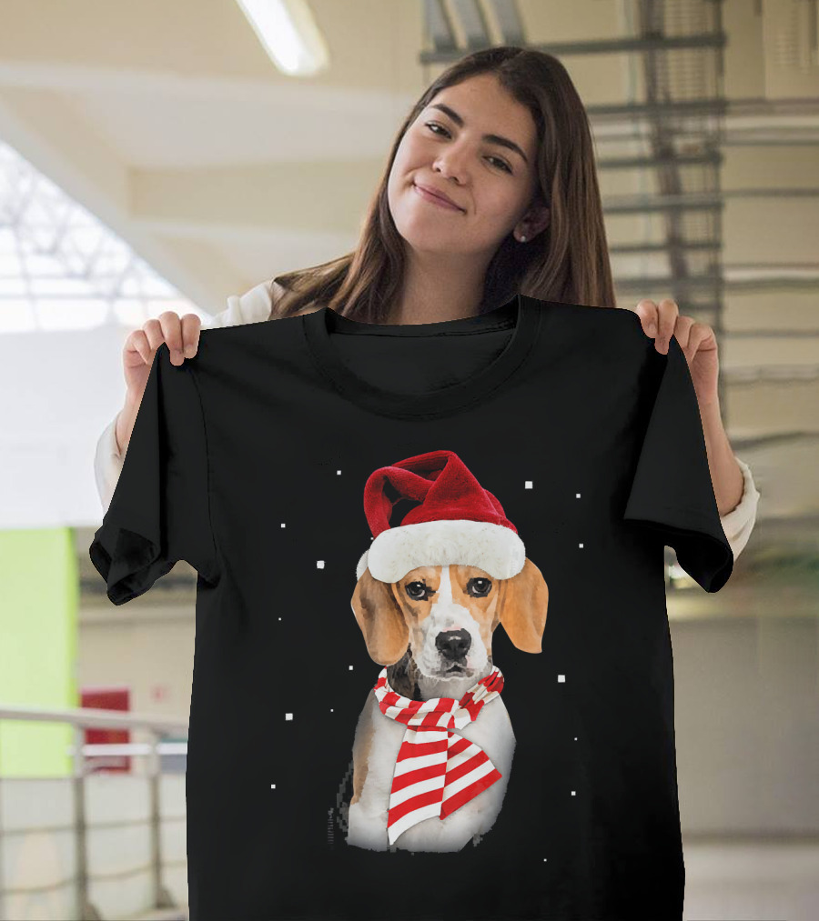 Beagle Santa Merry Xmas Christmas Snowflakes Red Hat Scarf T-Shirt