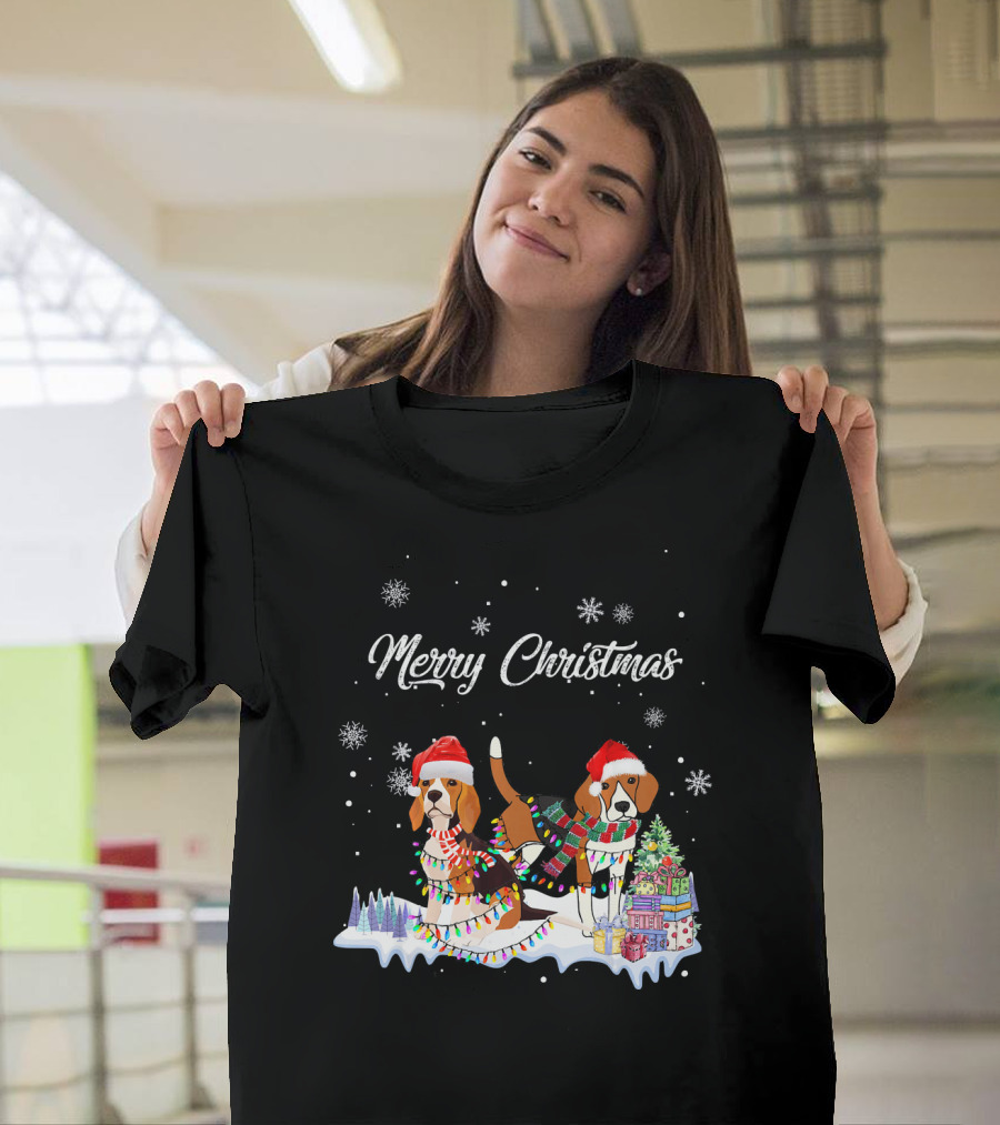 Merry Christmas Beagle Dog Santa Hat Lights Snowflakes T-Shirt