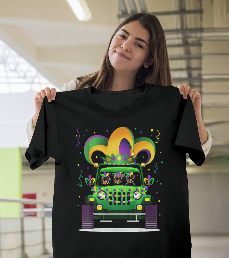 Dachshund Jeep Mardi Gras Celebration with Beads and Jester Hat T-Shirt
