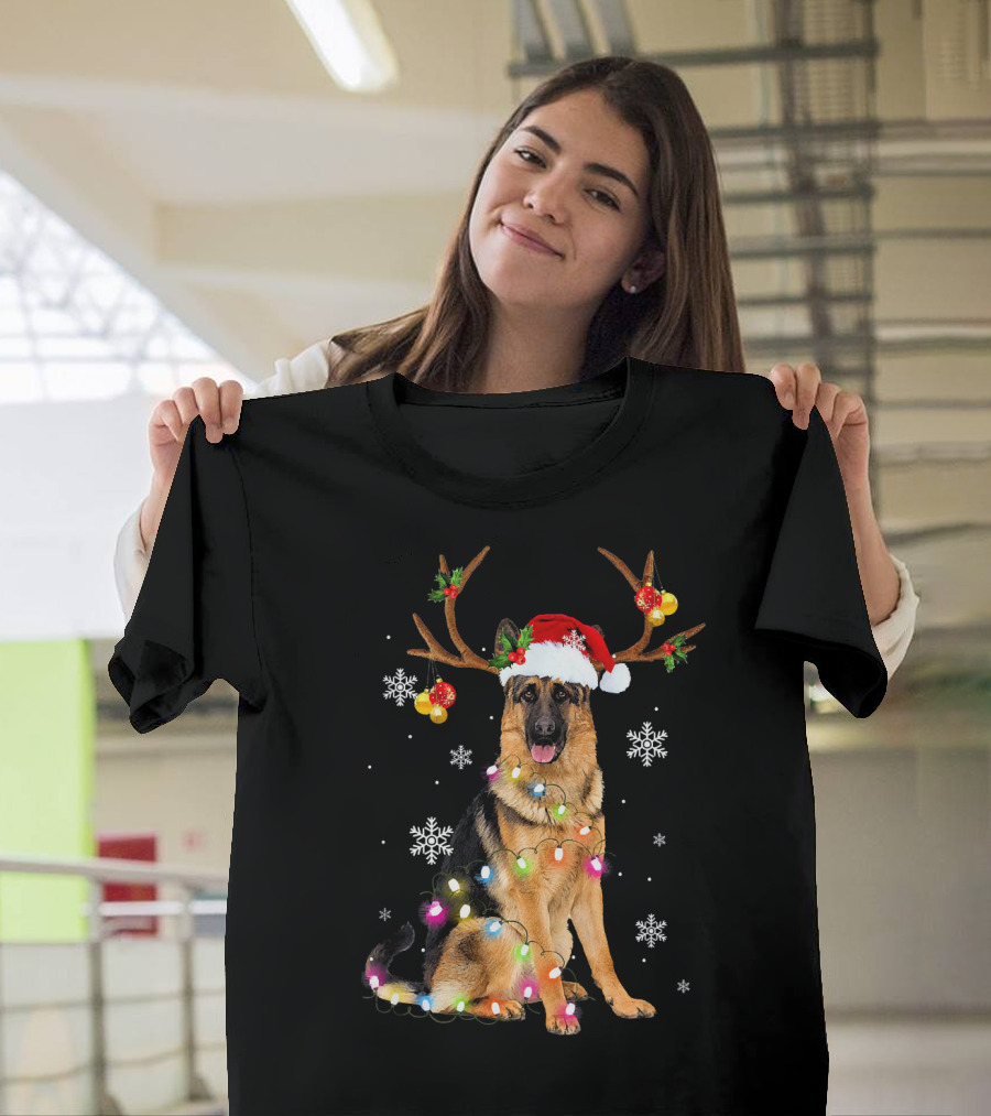 German Shepherd Reindeer Christmas Lights Santa Hat Snowflakes T-Shirt