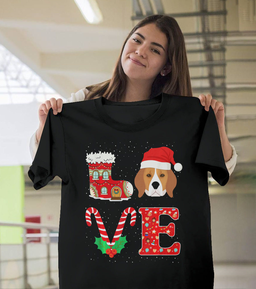 Love My Beagle Christmas Santa Hat Fun Candy Cane Boot Holiday T-Shirt