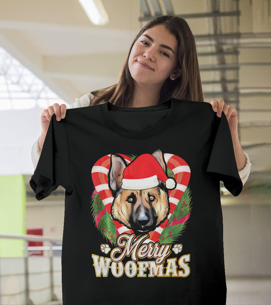 Merry Woofmas German Shepherd Santa Hat Candy Cane Garland T-Shirt