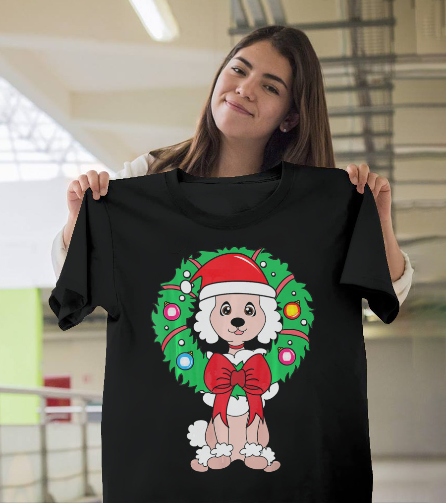 Poodle in Santa Hat with Festive Christmas Wreath and Bow T-Shirt